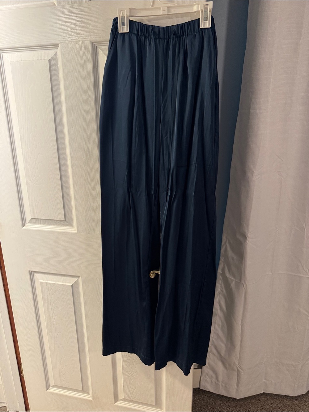 Women’s satin drawstring pant navy